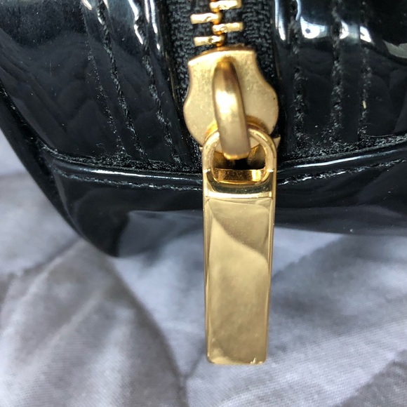 Tory Burch Patent Leather Cosmetic Bag Black - Picture 5 of 9